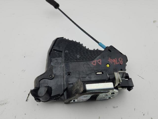 Zamek drzwi przednich prawych 6903060240 TOYOTA
