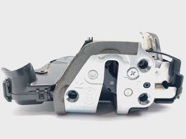 Zamek drzwi przednich prawych 6903060240 TOYOTA