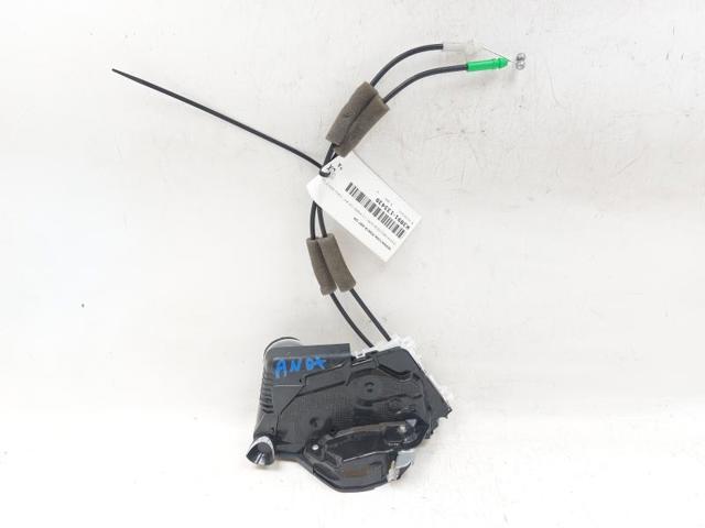 Zamek drzwi przednich prawych 69030K0041 TOYOTA