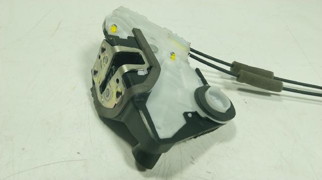 Zamek drzwi przednich prawych 69030K0041 TOYOTA