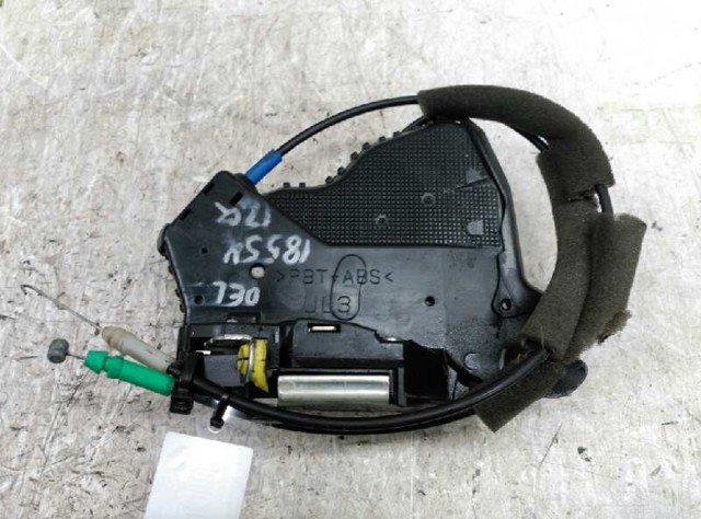 Zamek drzwi przednich lewych 6904002152 TOYOTA