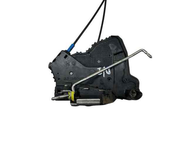 Zamek drzwi przednich lewych 6904002210 TOYOTA