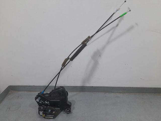 Zamek drzwi przednich lewych 6904002210 TOYOTA