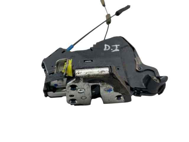 Zamek drzwi przednich lewych 6904002210 TOYOTA