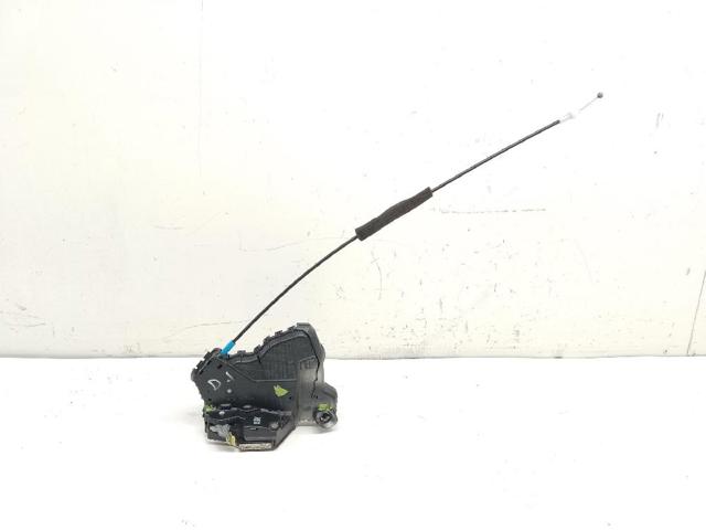 Zamek drzwi przednich lewych 6904002210 TOYOTA