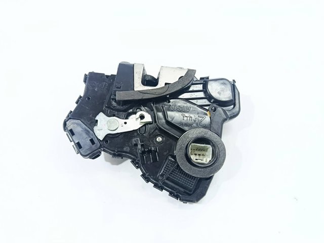 Zamek drzwi przednich lewych 6904002210 TOYOTA