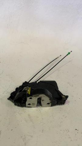 Zamek drzwi przednich lewych 690400D140 TOYOTA