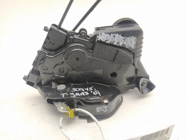 Zamek drzwi przednich lewych 690400D140 TOYOTA