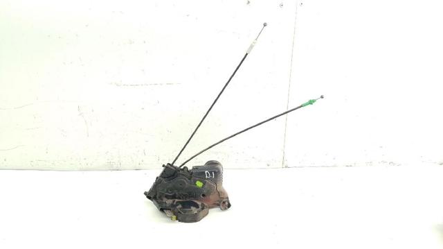 Zamek drzwi przednich lewych 690400D140 TOYOTA