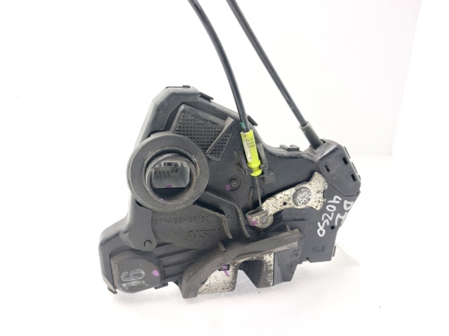 Zamek drzwi przednich lewych 690400K070 TOYOTA