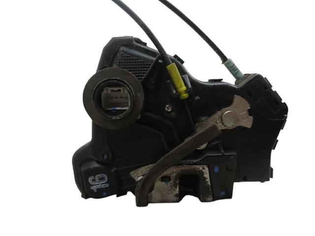 Zamek drzwi przednich lewych 690400K070 TOYOTA