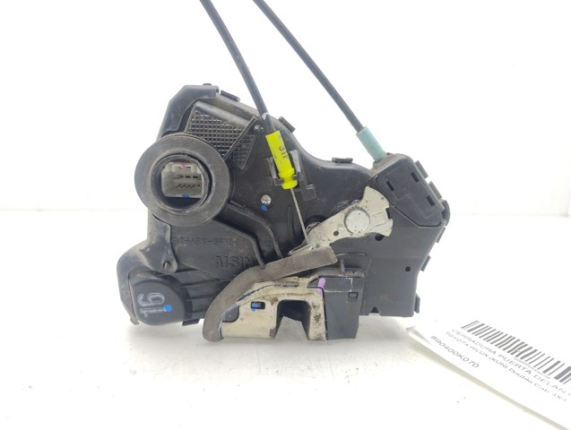 Zamek drzwi przednich lewych 690400K070 TOYOTA