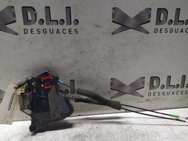 Zamek drzwi przednich lewych 6904033232 TOYOTA