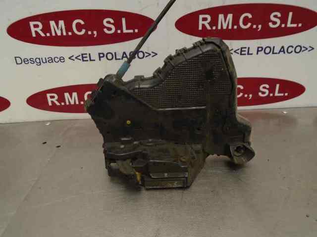 Zamek drzwi przednich lewych 6904042241 TOYOTA