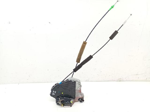 Zamek drzwi przednich lewych 6904053100 TOYOTA