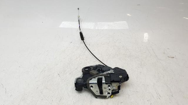 Zamek drzwi przednich lewych 6904053100 TOYOTA