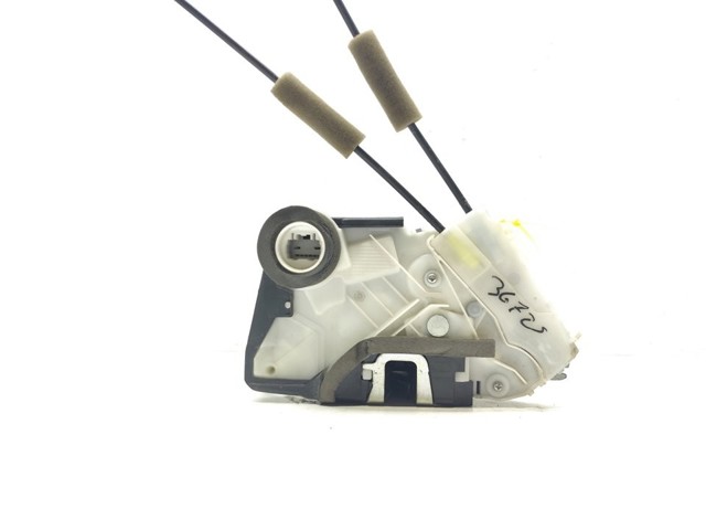 Zamek drzwi przednich lewych 69040K0041 TOYOTA