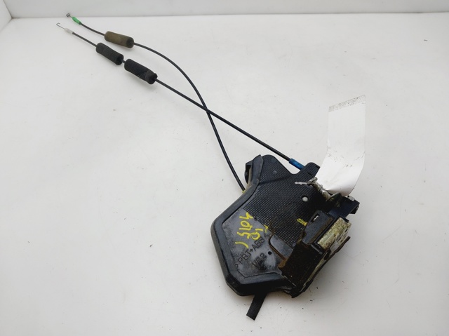 Zamek drzwi tylnych prawych 6905002102 TOYOTA