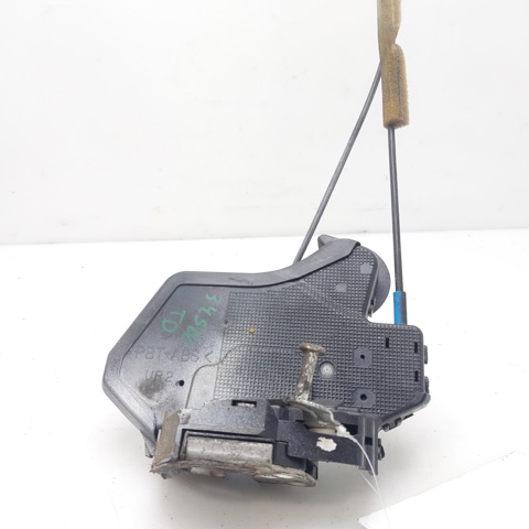 Zamek drzwi tylnych prawych 6905002102 TOYOTA