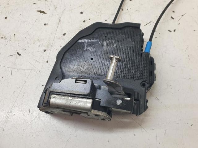 Zamek drzwi tylnych prawych 6905002180 TOYOTA