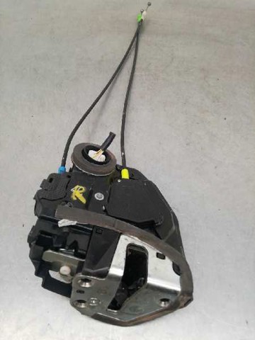 Zamek drzwi tylnych prawych 6905002180 TOYOTA