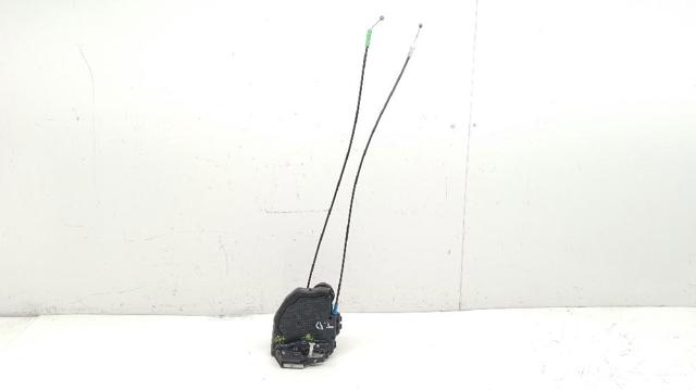 Zamek drzwi tylnych prawych 6905002180 TOYOTA