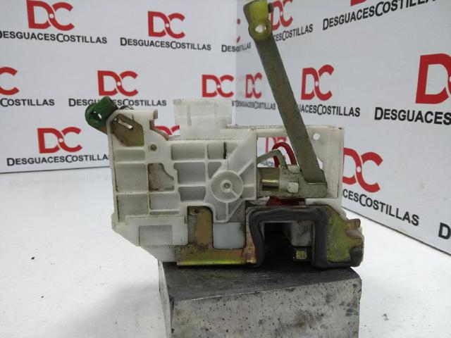 Zamek drzwi tylnych prawych 6905005021 TOYOTA