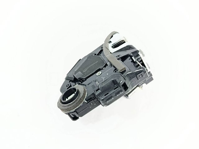 Zamek drzwi tylnych prawych 6905005050 TOYOTA