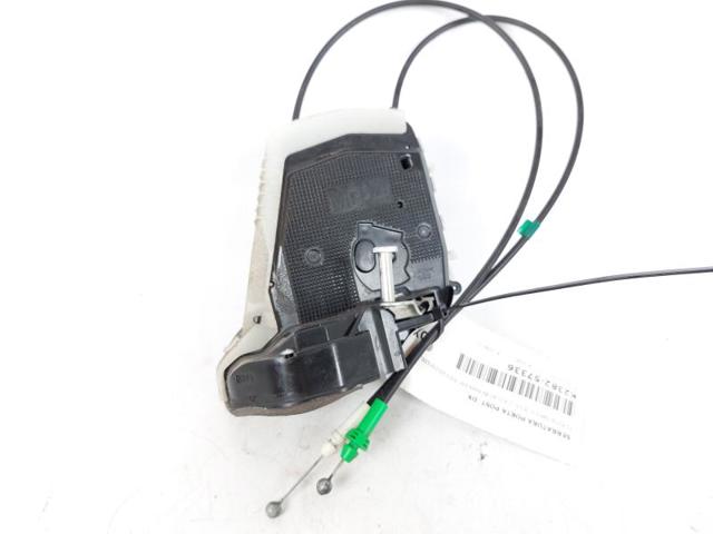 Zamek drzwi tylnych prawych 690500D110 TOYOTA