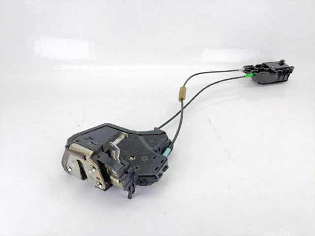Zamek drzwi tylnych prawych 690500K040 TOYOTA