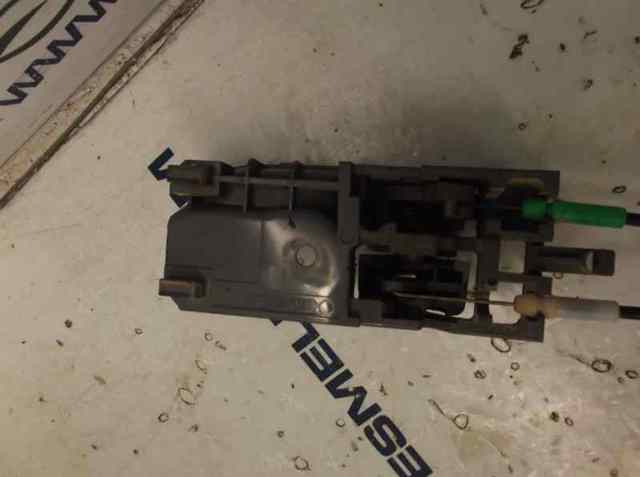 Zamek drzwi tylnych prawych 690500K040 TOYOTA