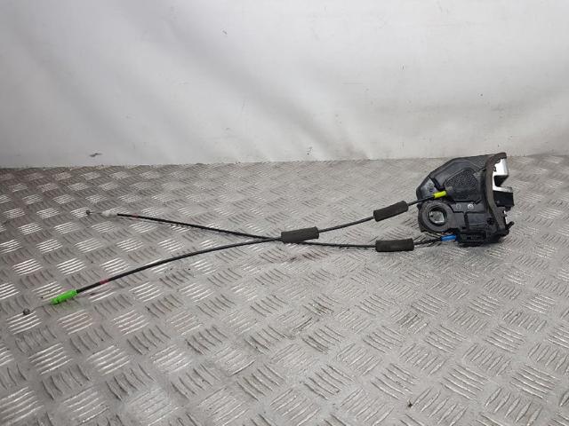 Zamek drzwi tylnych prawych 6905033120 TOYOTA