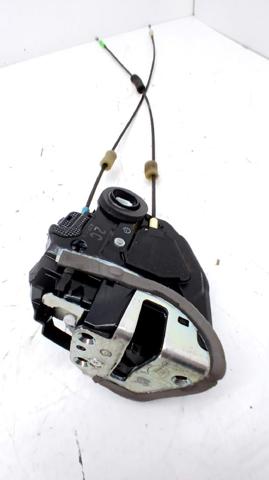 Zamek drzwi tylnych prawych 6905042021 TOYOTA