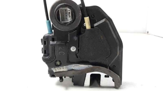 Zamek drzwi tylnych prawych 6905042021 TOYOTA