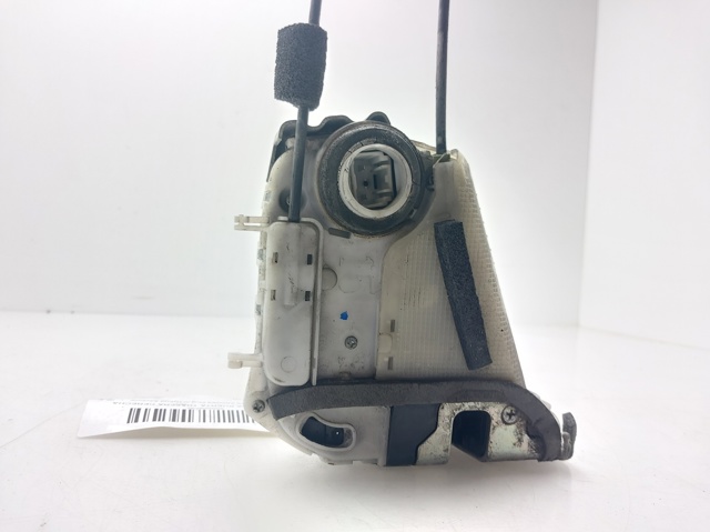 Zamek drzwi tylnych prawych 6905047070 TOYOTA