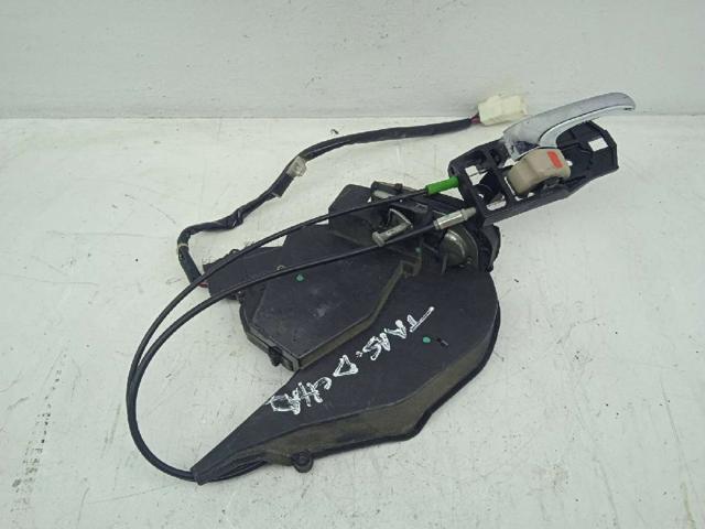 Zamek drzwi tylnych prawych 6905053040 TOYOTA