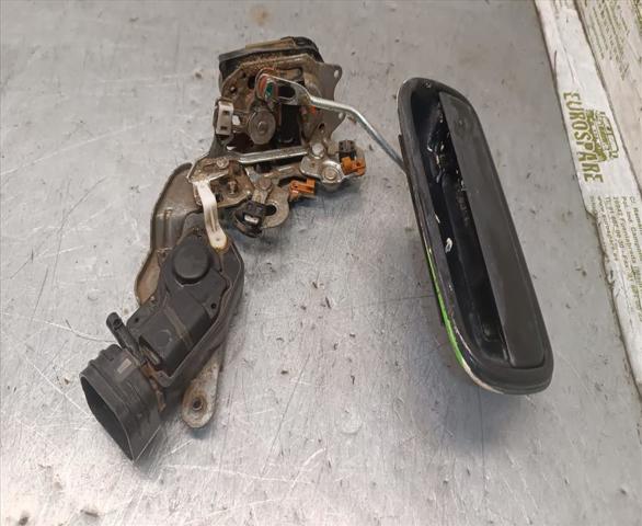 Zamek drzwi tylnych prawych do Toyota Land Cruiser J9