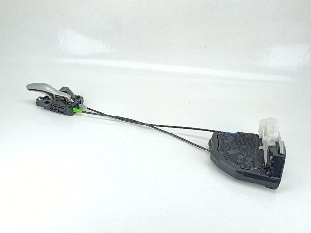 Zamek drzwi tylnych prawych 69050F4010 TOYOTA
