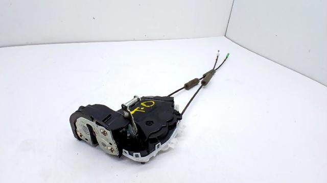 Zamek drzwi tylnych prawych 69050K0030 TOYOTA
