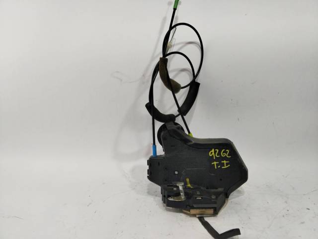 Zamek drzwi tylnych lewych 6906002101 TOYOTA