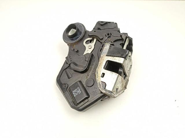 Zamek drzwi tylnych lewych 6906002102 TOYOTA