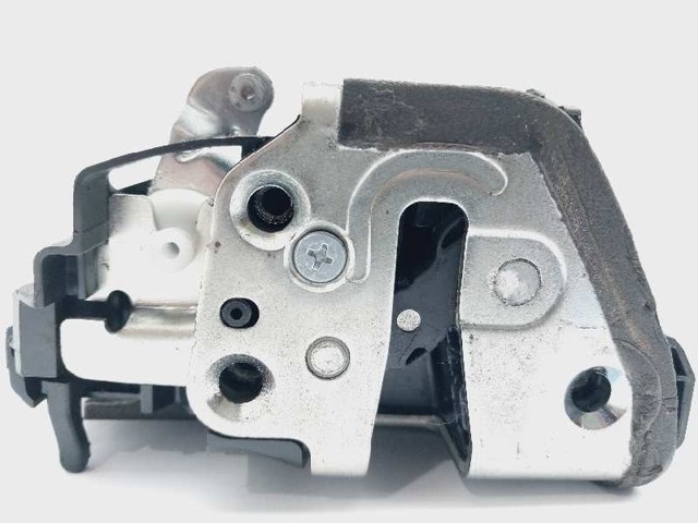 Zamek drzwi tylnych lewych 6906005050 TOYOTA