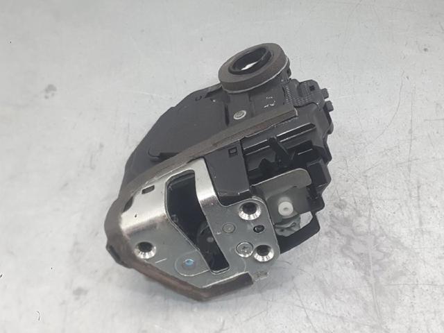 Zamek drzwi tylnych lewych 6906005050 TOYOTA