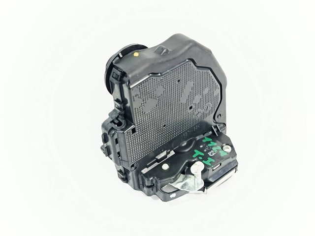 Zamek drzwi tylnych lewych 6906005050 TOYOTA