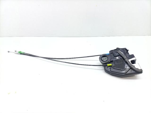 Zamek drzwi tylnych lewych 6906005050 TOYOTA