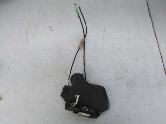 Zamek drzwi tylnych lewych 690600K040 TOYOTA