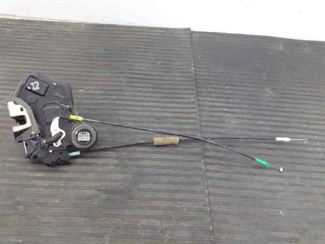 Zamek drzwi tylnych lewych 690600K040 TOYOTA