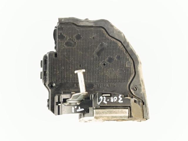 Zamek drzwi tylnych lewych 6906033120 TOYOTA