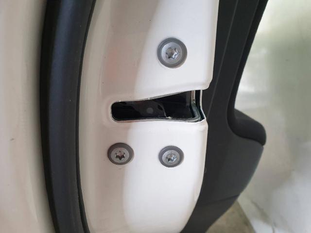 Zamek drzwi tylnych lewych 6906033120 TOYOTA