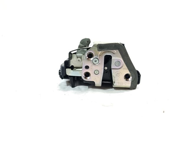 Zamek drzwi tylnych lewych 6906042021 TOYOTA